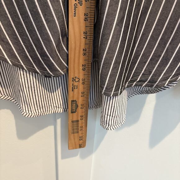 Jane + Delancey Blouse Women Size XL Gray White Stripe Roll Tab Sleeve Top - Picture 8 of 12